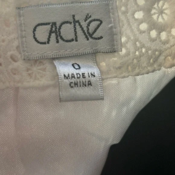 Cache - Picture 6 of 7